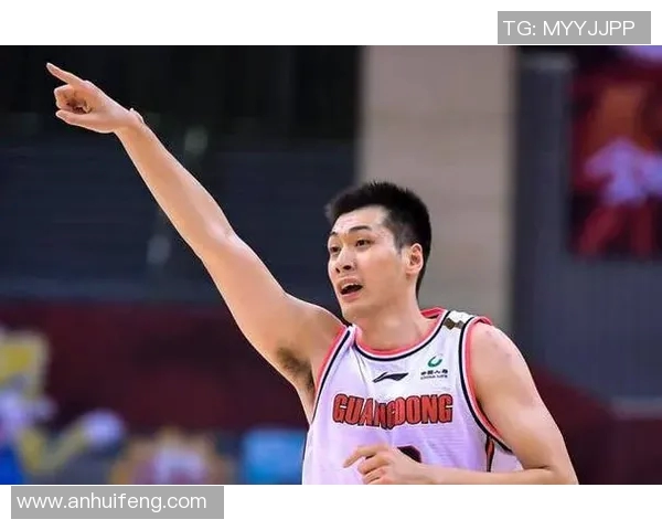 广东球员任骏飞荣膺CBA常规赛最佳第六人称号展现出色表现
